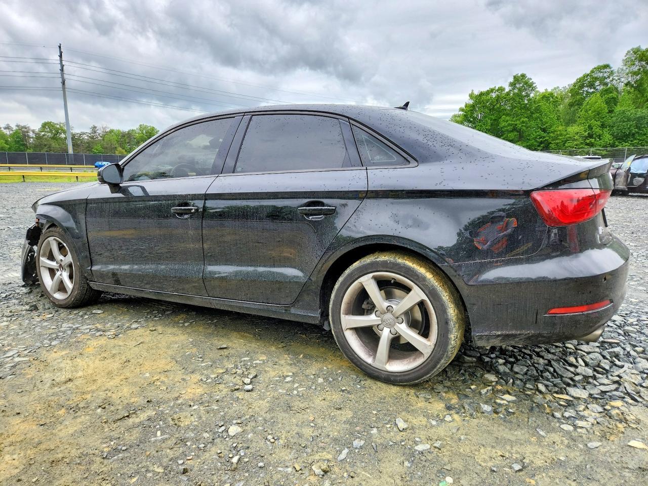 2016 Audi A3 Premium - Фото 2