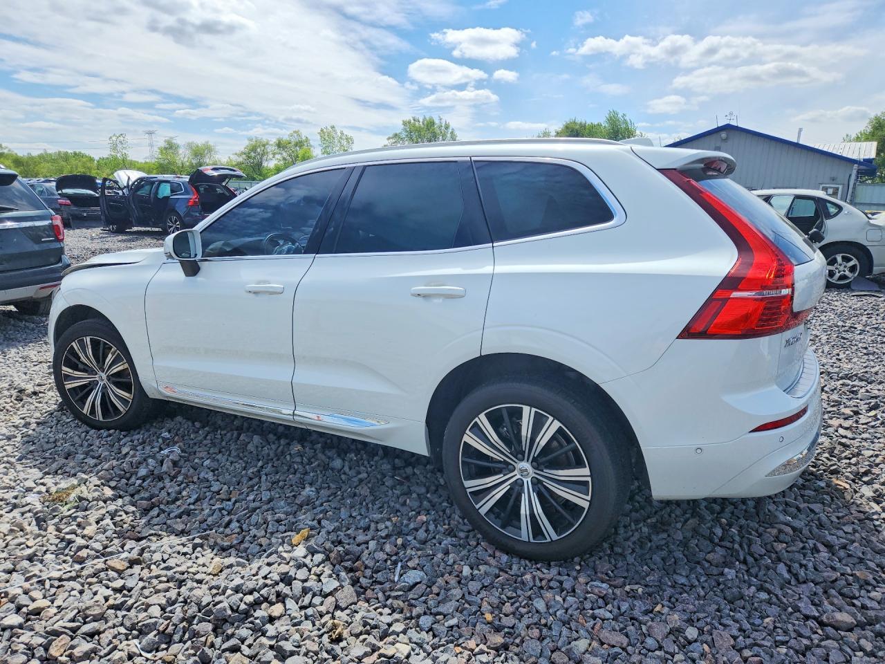 2022 Volvo Xc60 B6 Inscription - Image 2