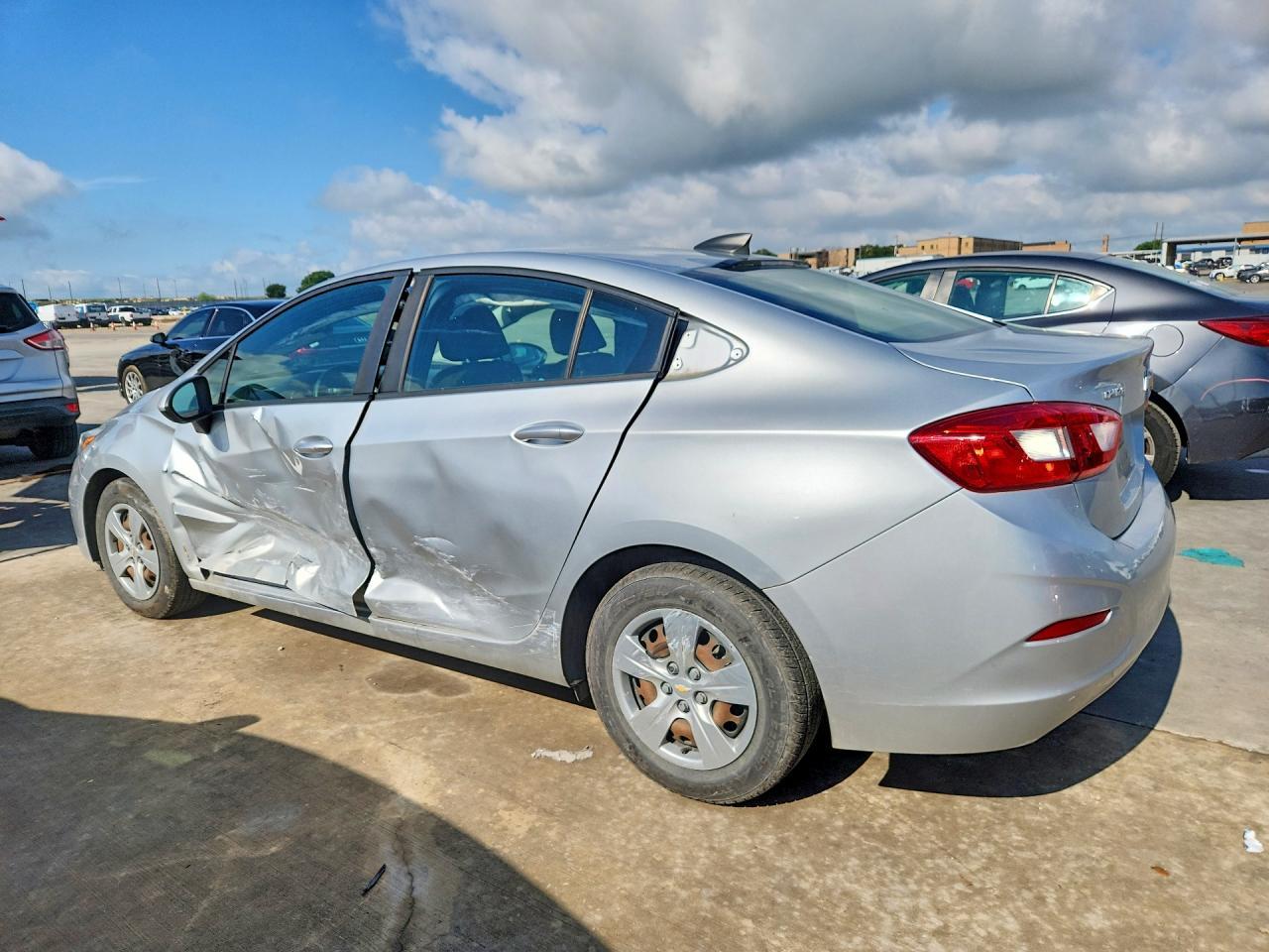 2018 Chevrolet Cruze Ls - Image 2