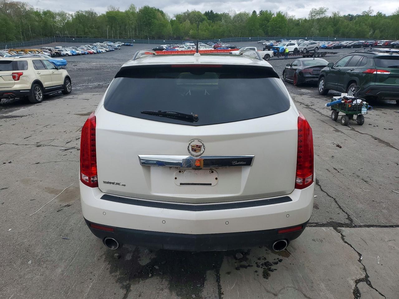 2010 Cadillac Srx Luxury Collection - Image 6