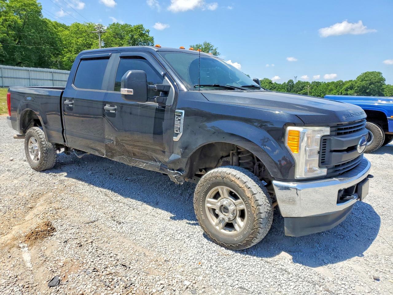 2017 Ford F250 Super Duty - Image 4