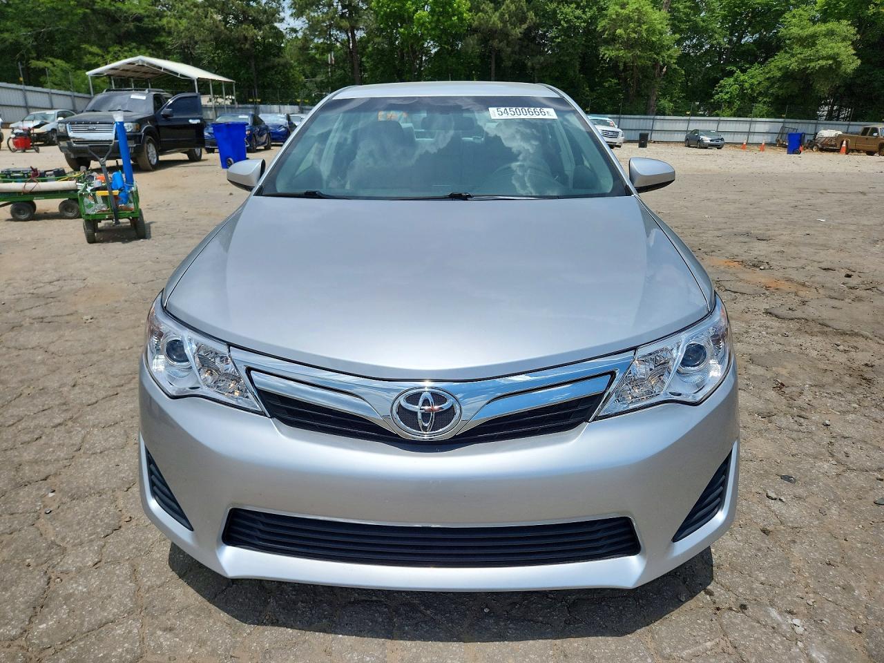 2014 Toyota Camry Le - Фото 5