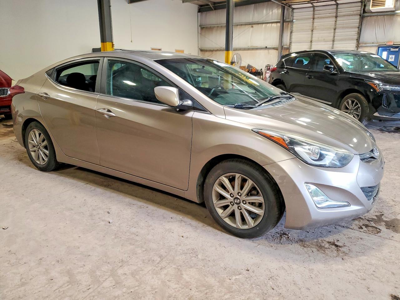 2015 Hyundai Elantra Se - Фото 4