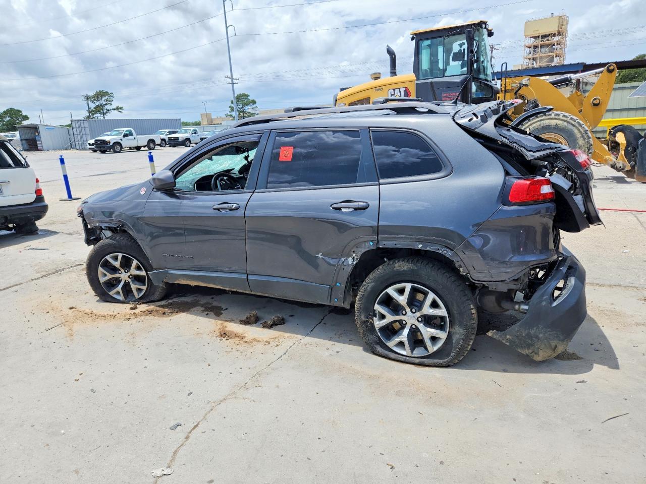 2015 Jeep Cherokee Trailhawk - Фото 2