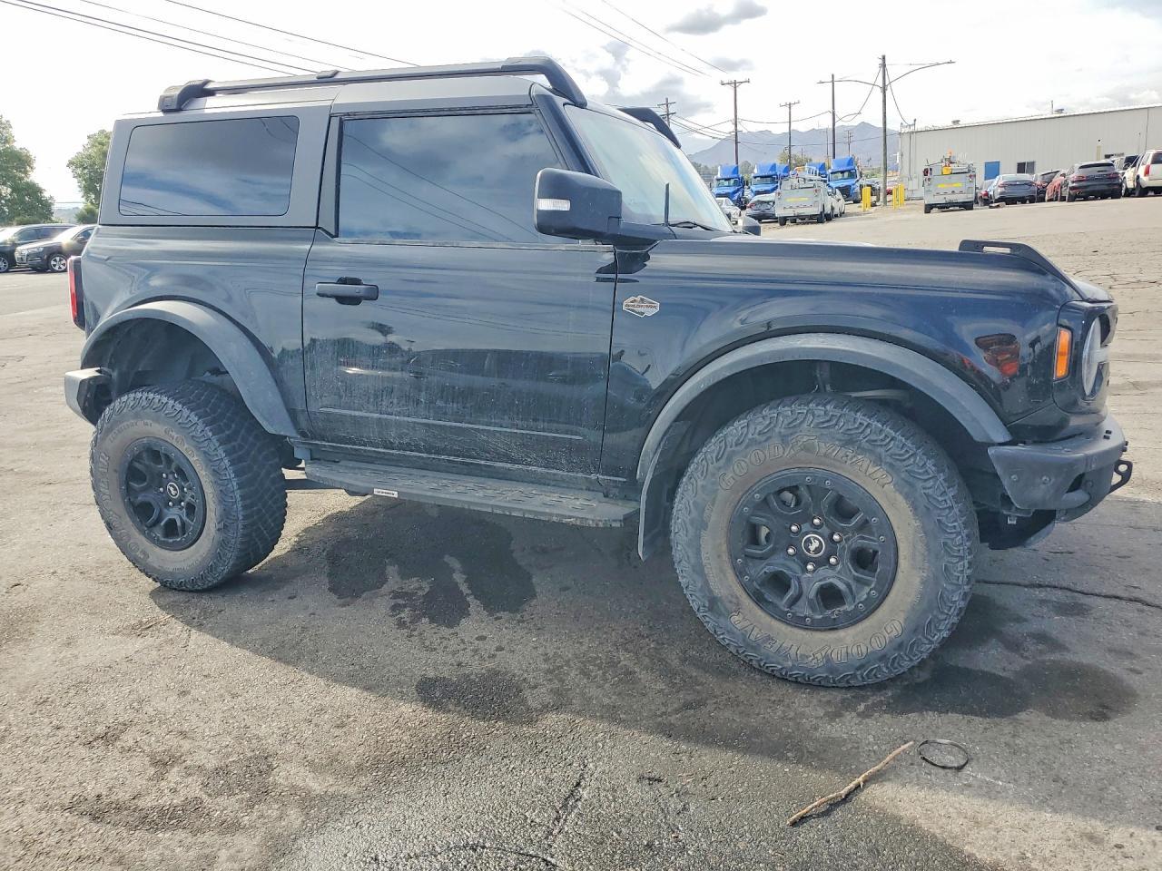 2023 Ford Bronco Base - Image 4