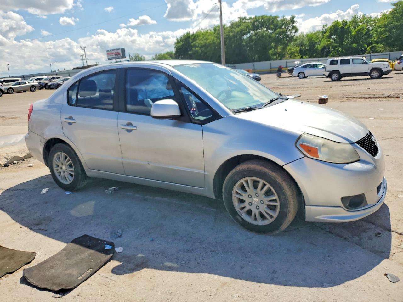 2013 Suzuki Sx4 Le - Image 4