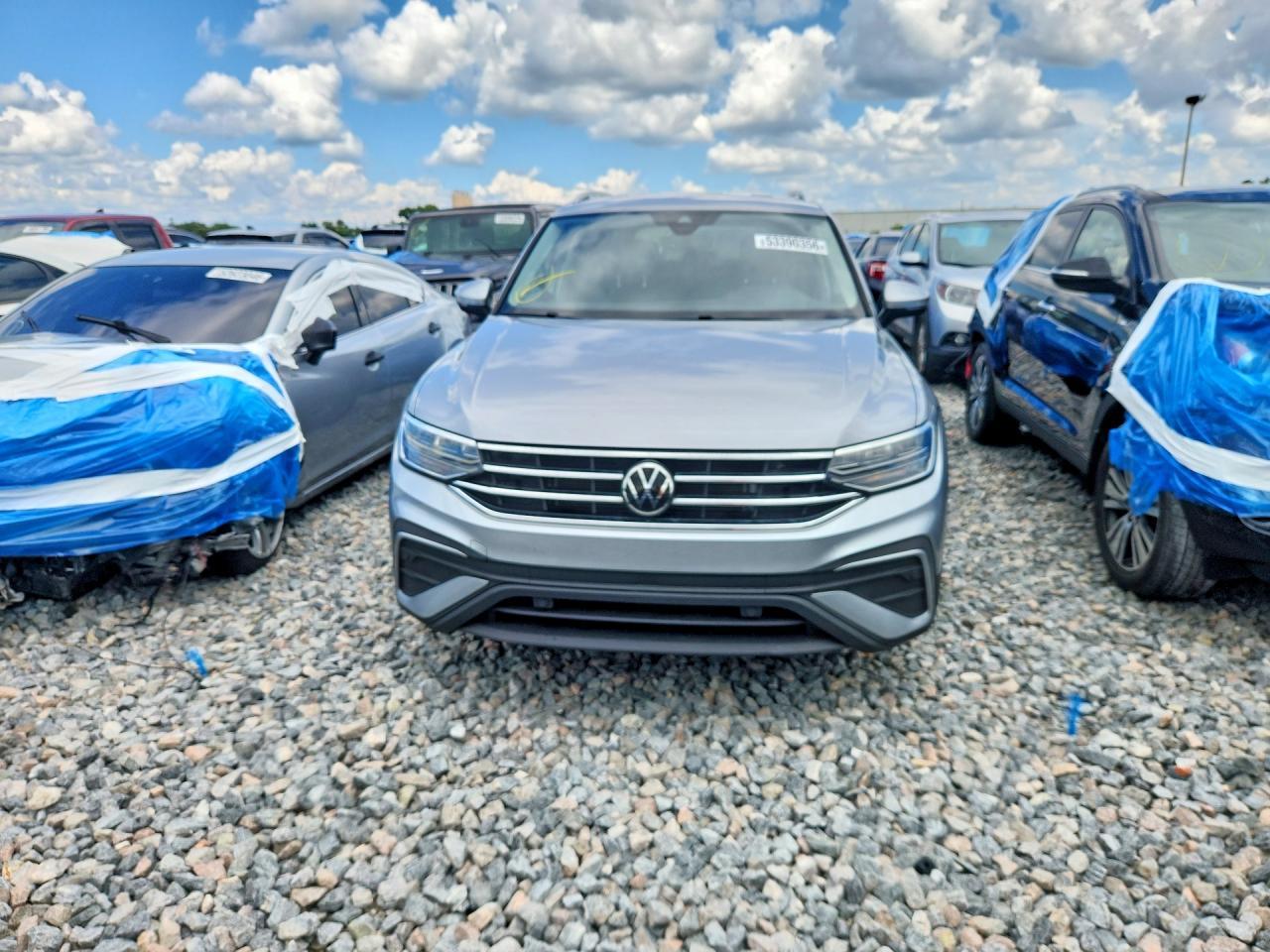 2022 Volkswagen Tiguan Se - Фото 5