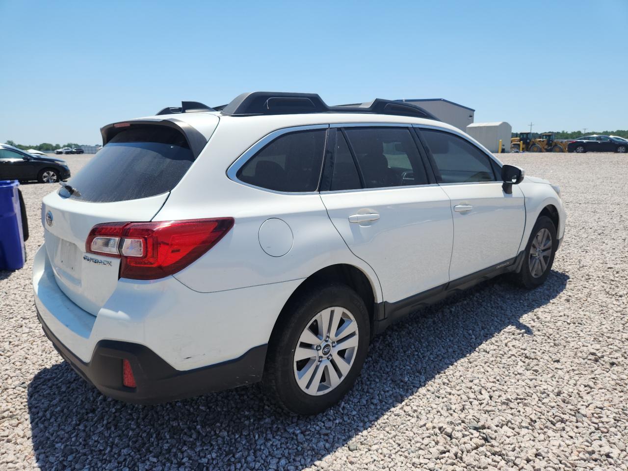 2018 Subaru Outback 2.5I Premium - Фото 3