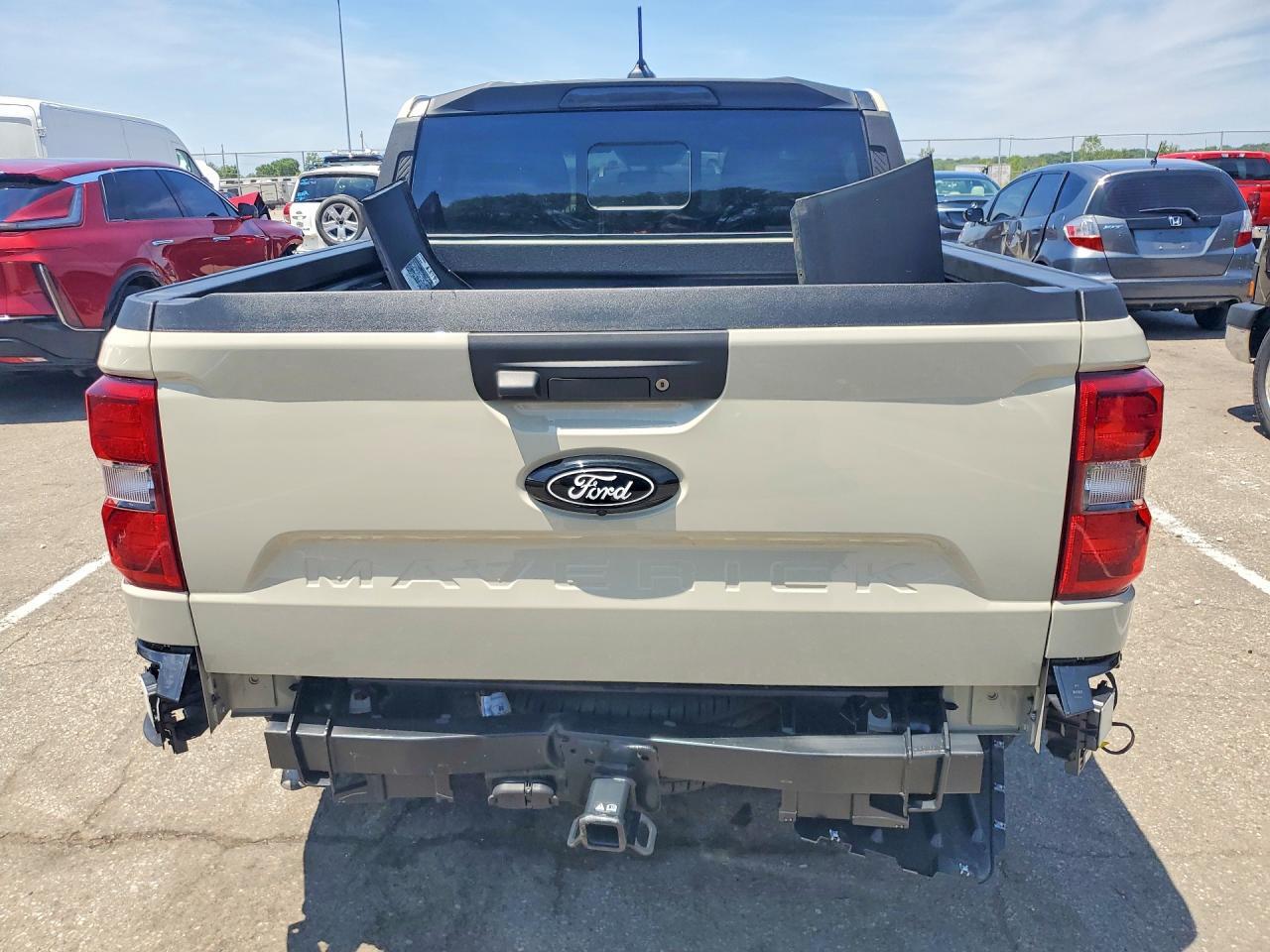 2025 Ford Maverick Lariat - Image 6