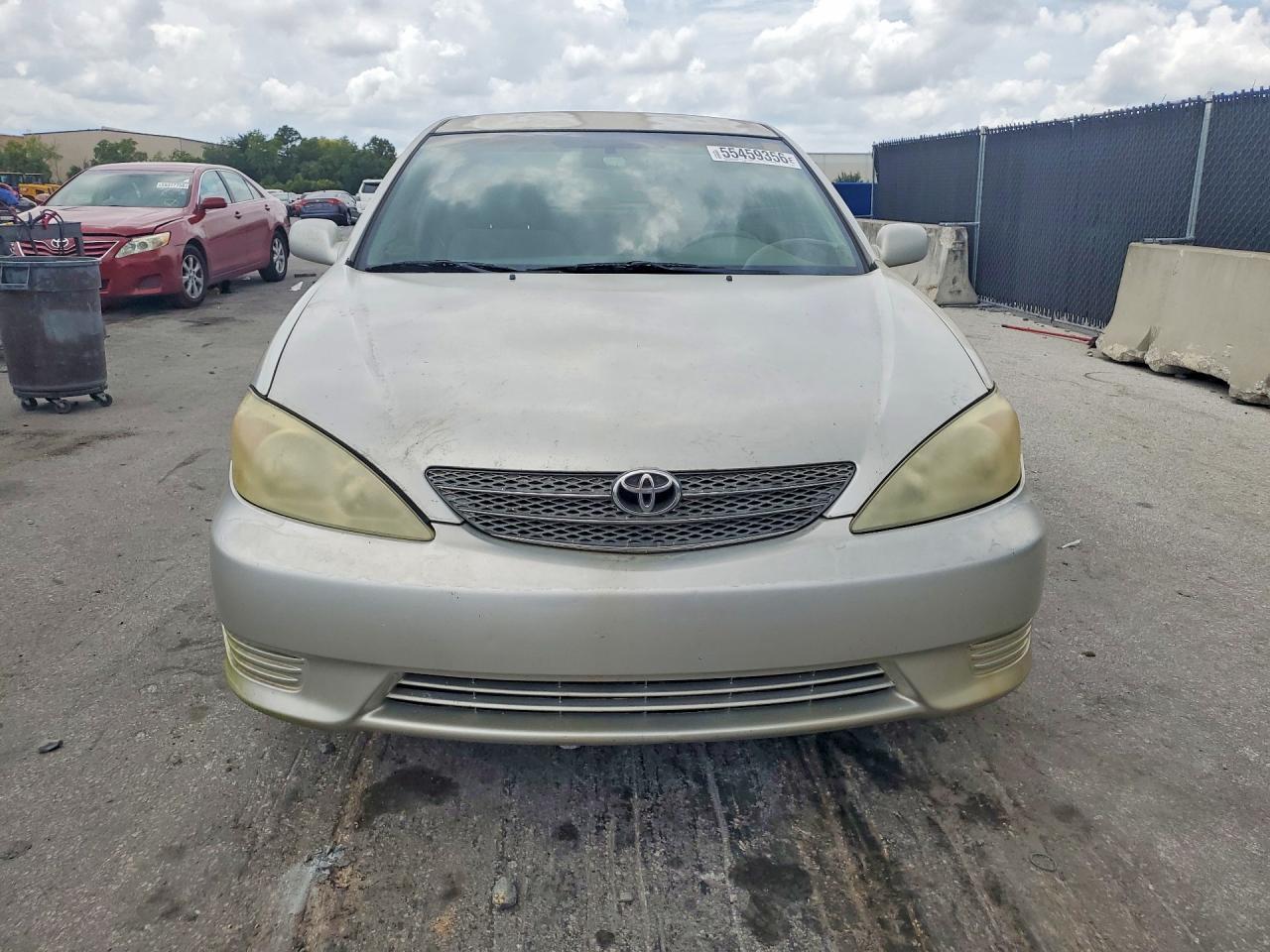 2004 Toyota Camry Le - Image 5