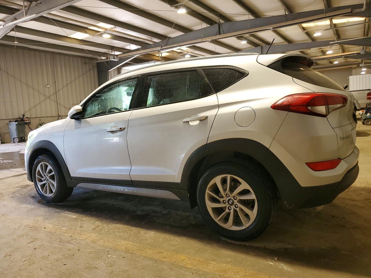 2017 Hyundai Tucson Se - Фото 2