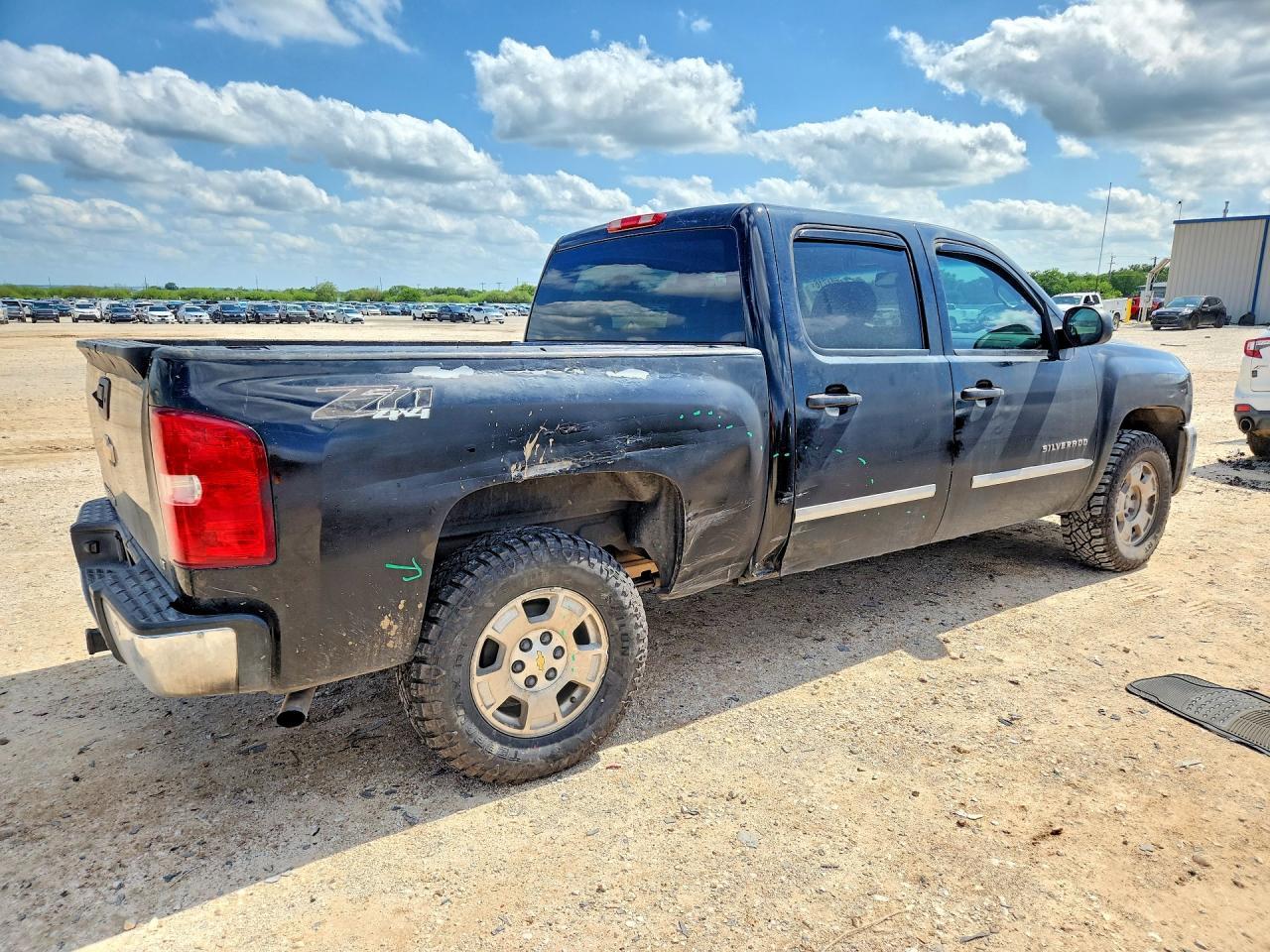 2013 Chevrolet Silverado K1500 Lt - Image 3