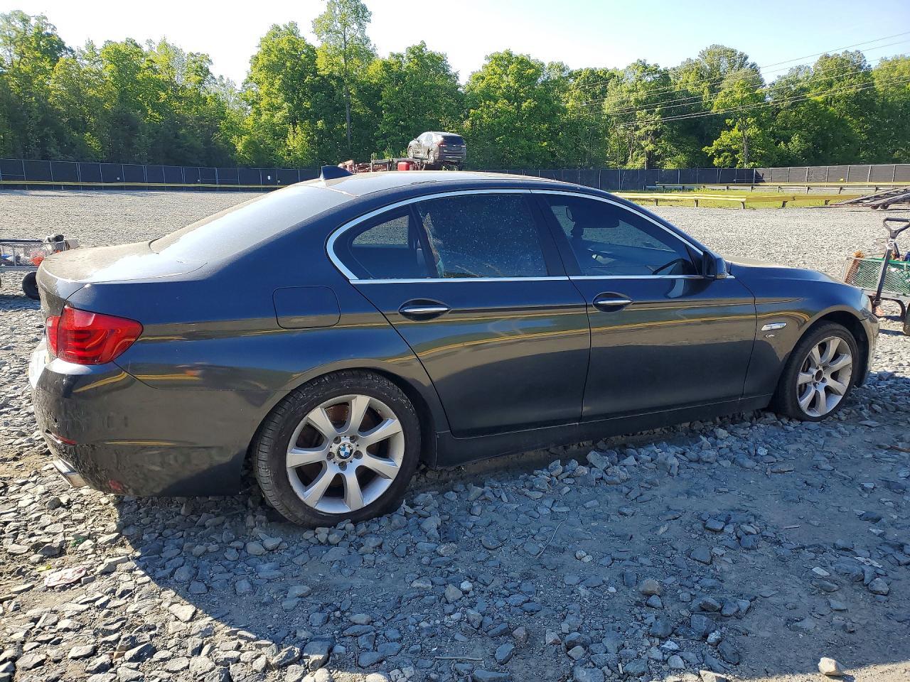 2013 BMW 550 - Image 3