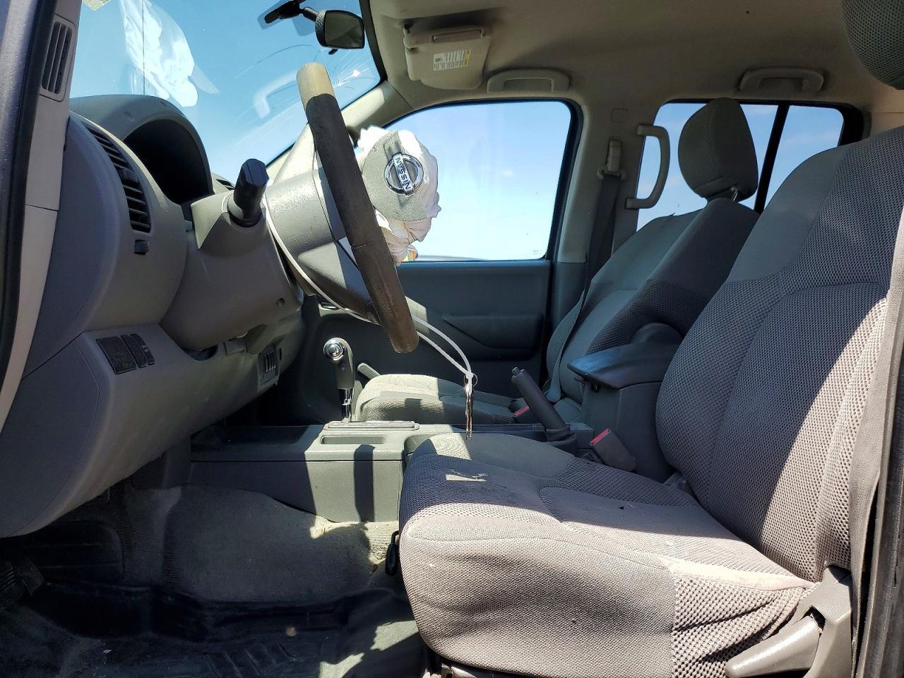 2012 Nissan Frontier S - Image 7