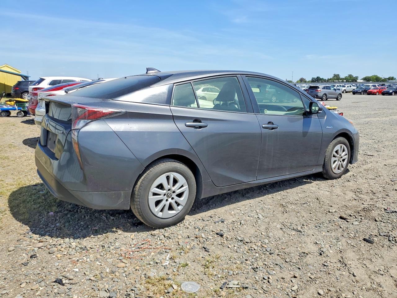 2016 Toyota Prius Two - Фото 3