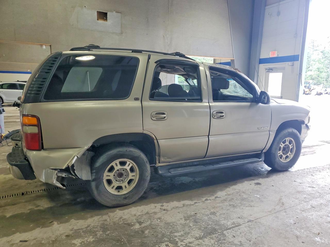 2001 GMC Yukon - Фото 3
