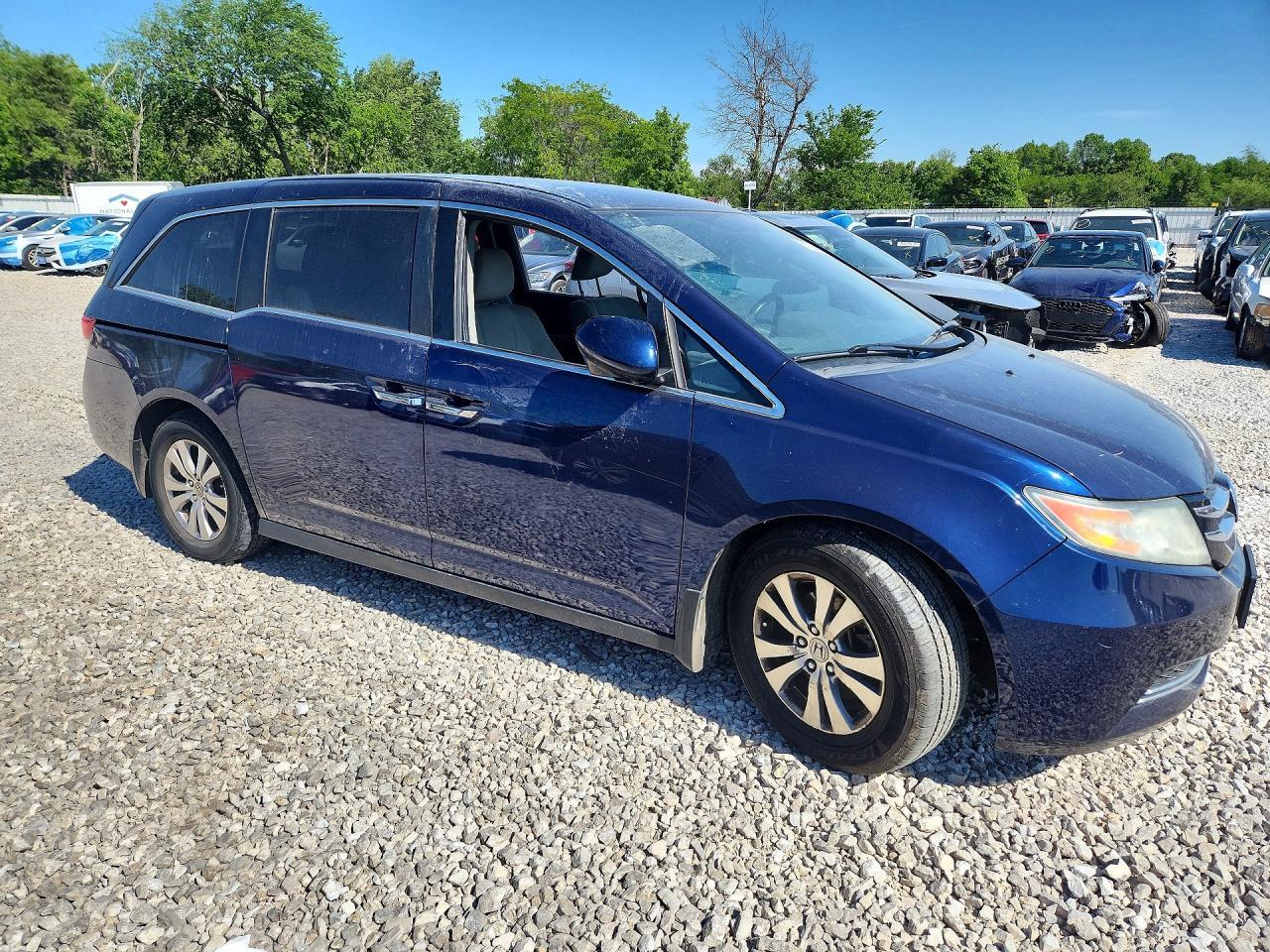2015 Honda Odyssey Ex - Image 4