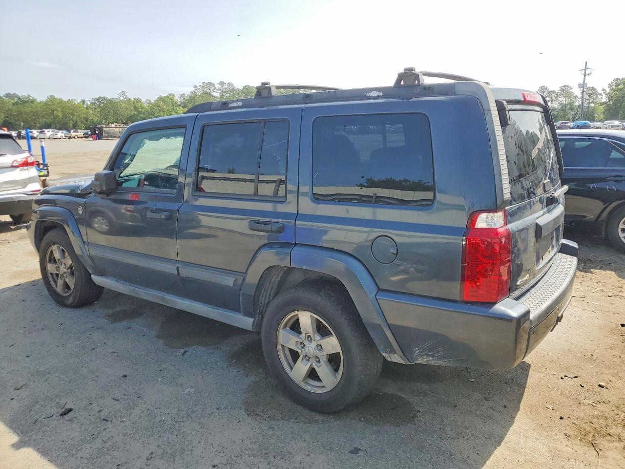 2006 Jeep Commander - Фото 2