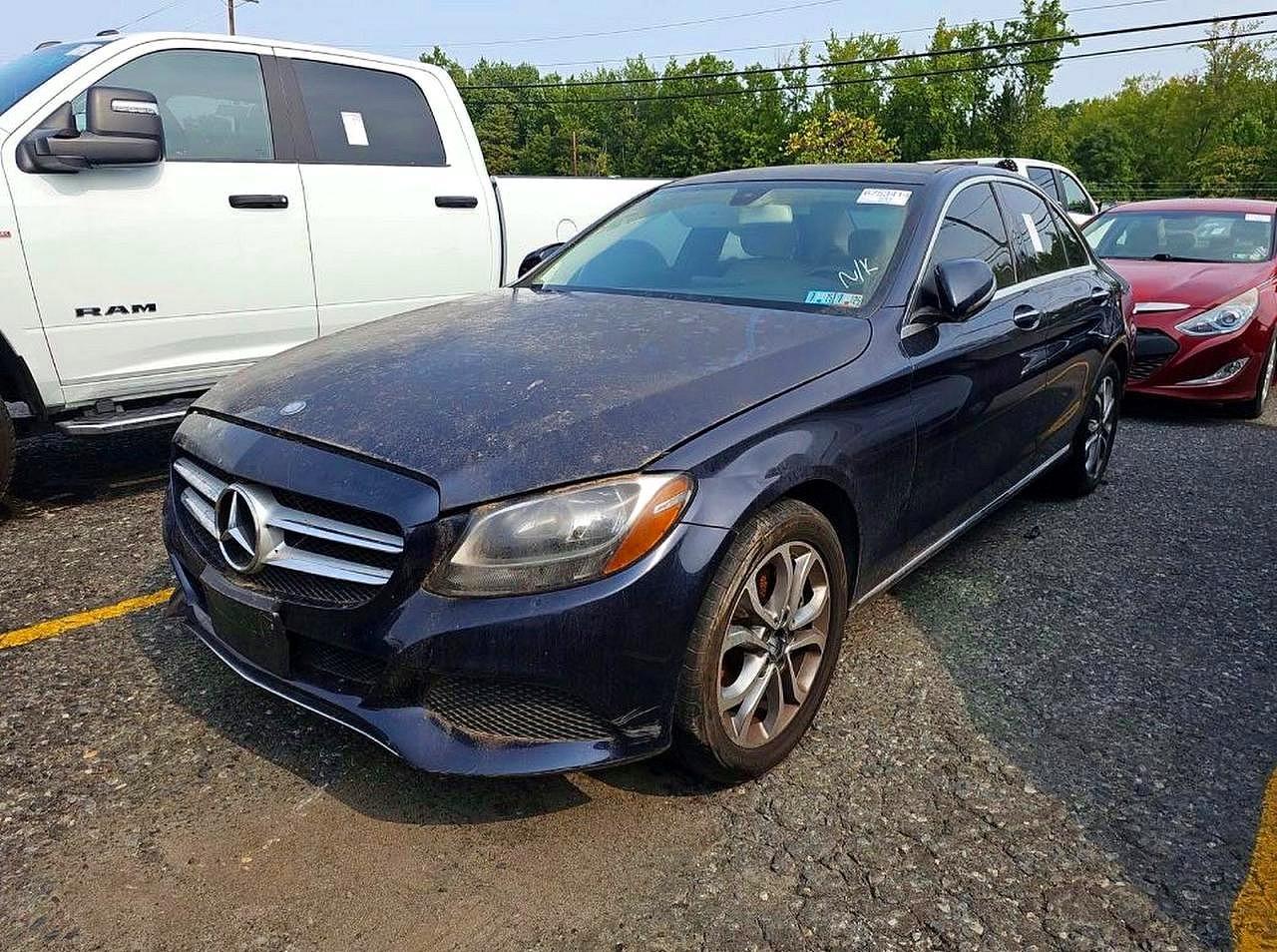 2017 Mercedes-Benz C 300 4Matic - Фото 2