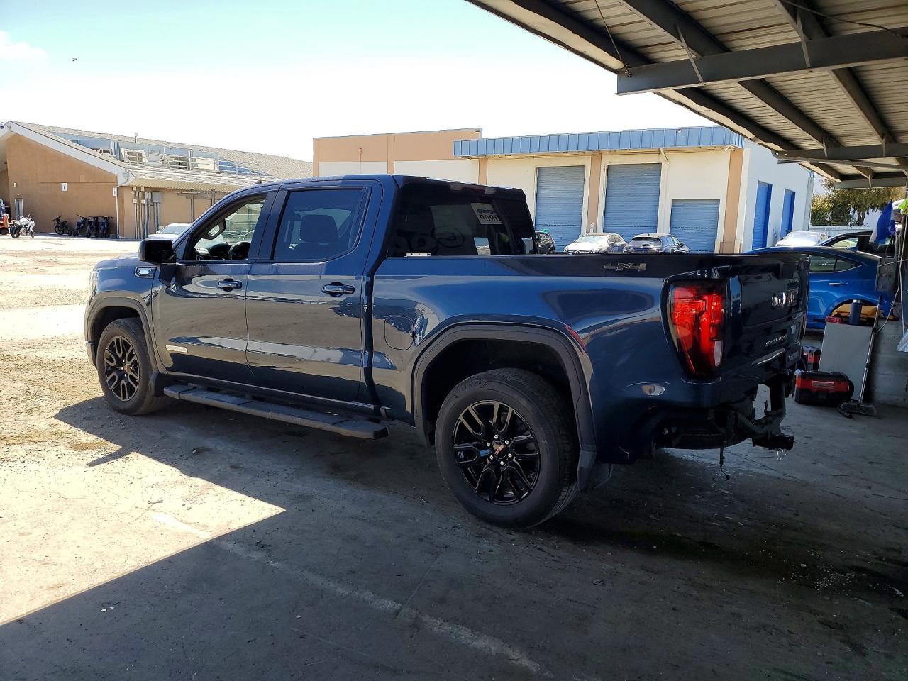 2022 GMC Sierra Limited K1500 Elevation - Фото 2