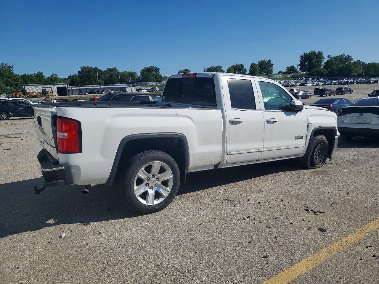 2016 GMC Sierra C1500 Sle - Image 3