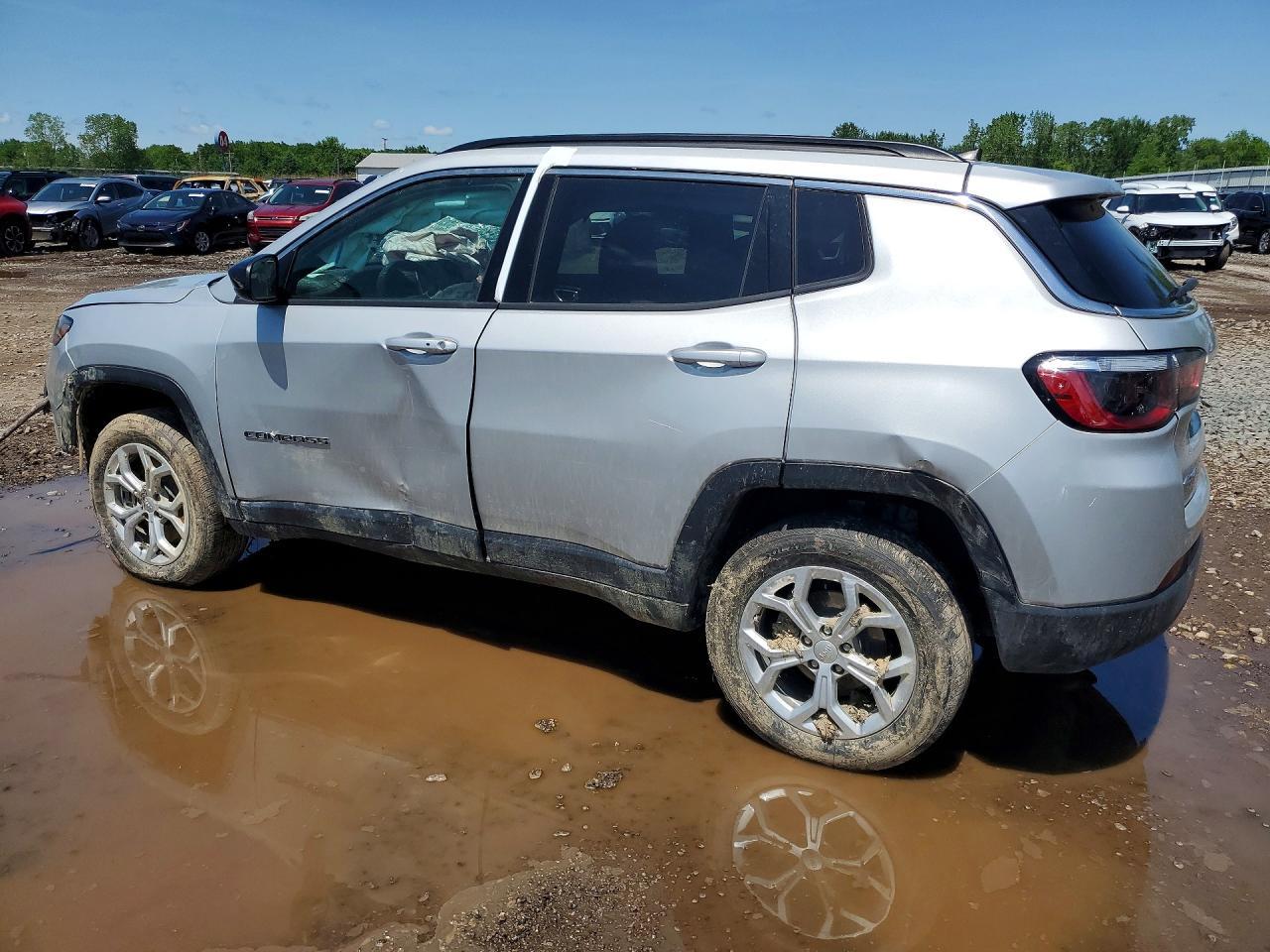 2024 Jeep Compass Latitude - Фото 2
