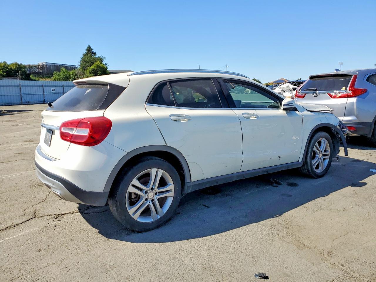 2016 Mercedes-Benz Gla 250 - Фото 3