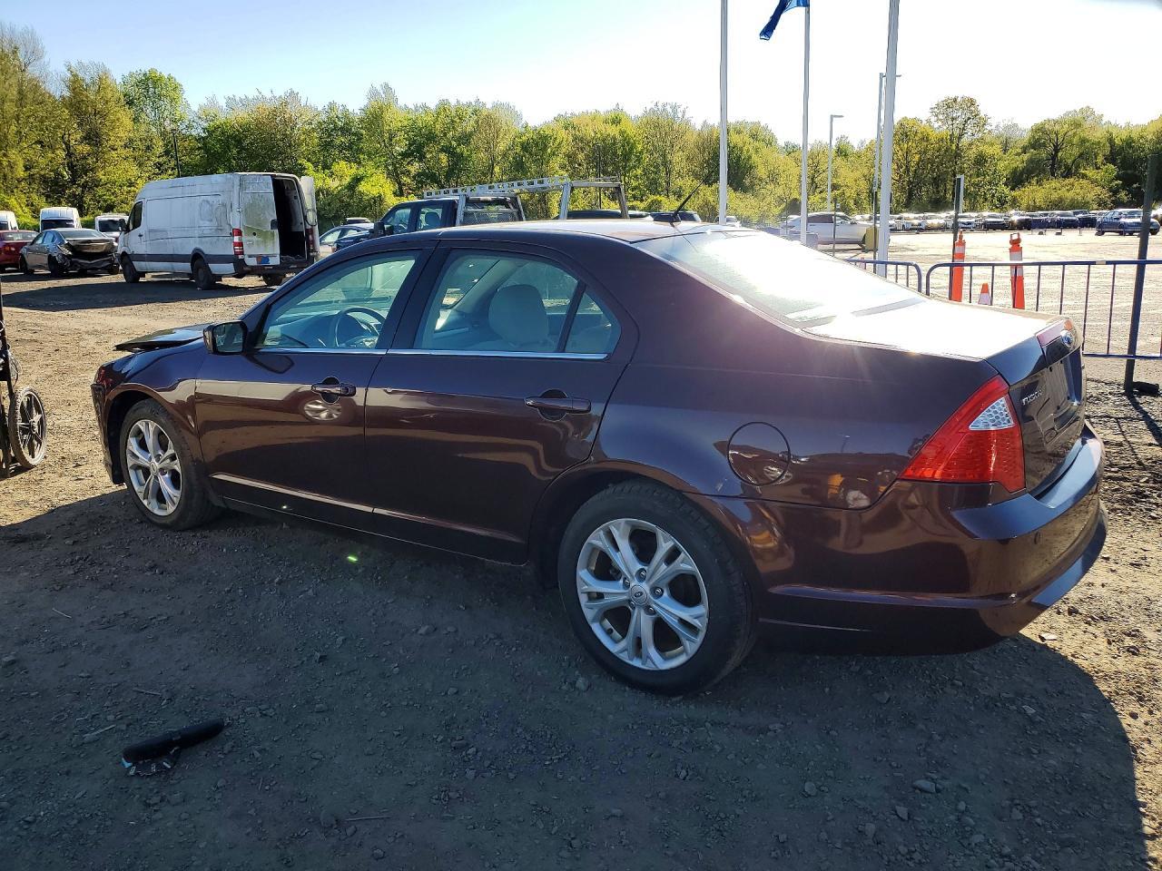 2012 Ford Fusion Se - Фото 2