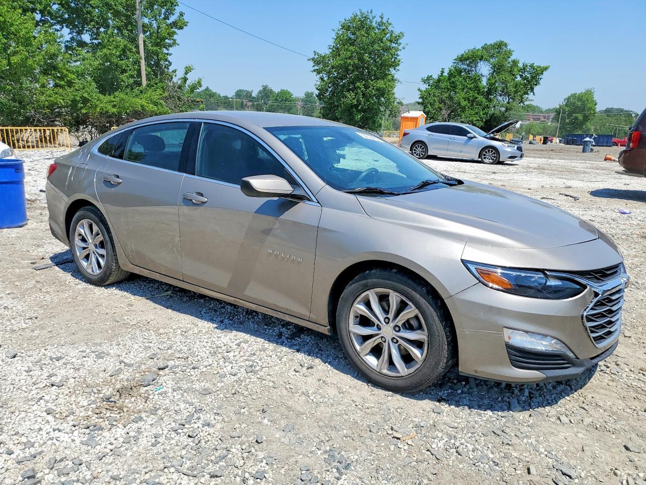 2022 Chevrolet Malibu Lt - Image 4