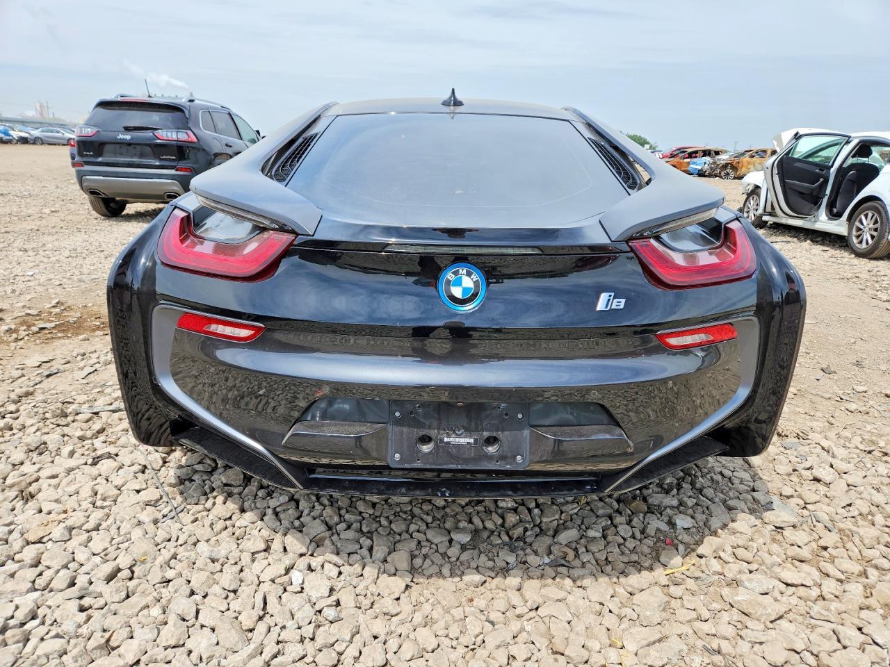 2019 BMW I8 - Фото 6