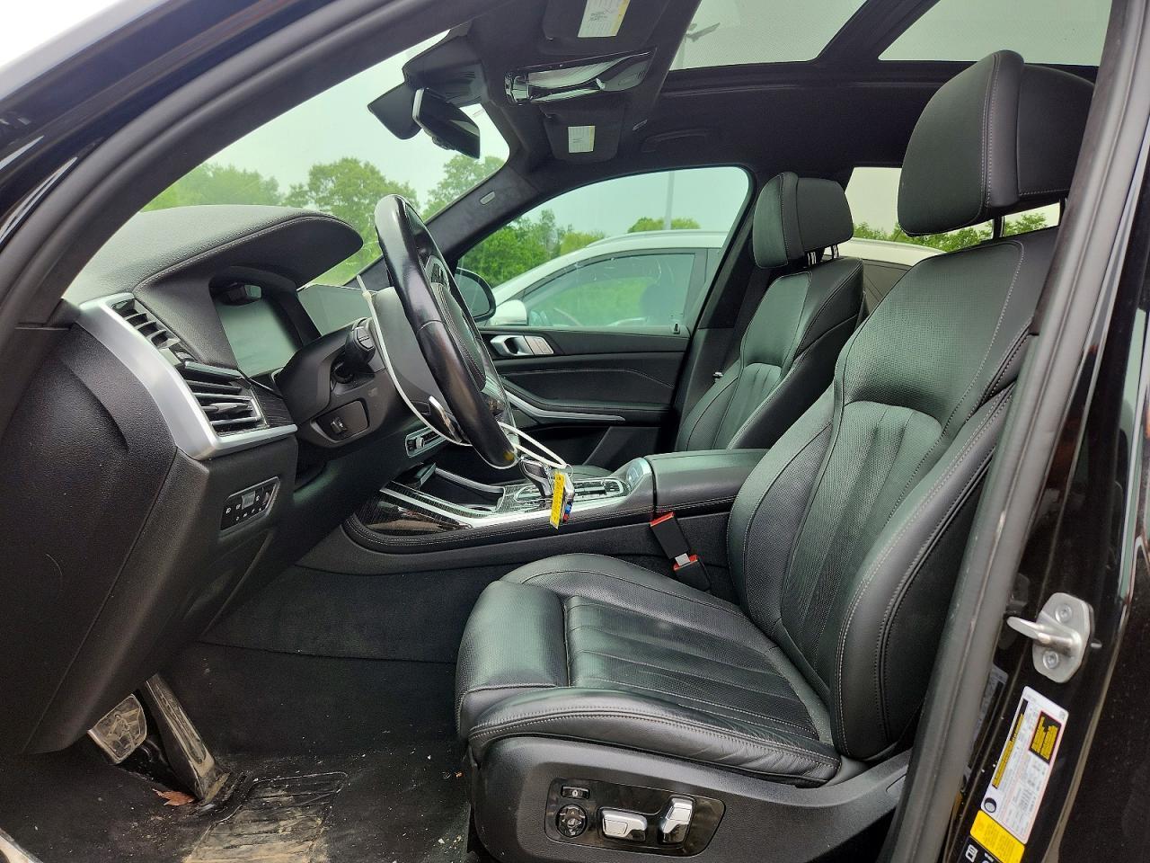 2021 BMW X7 M50I - Фото 7