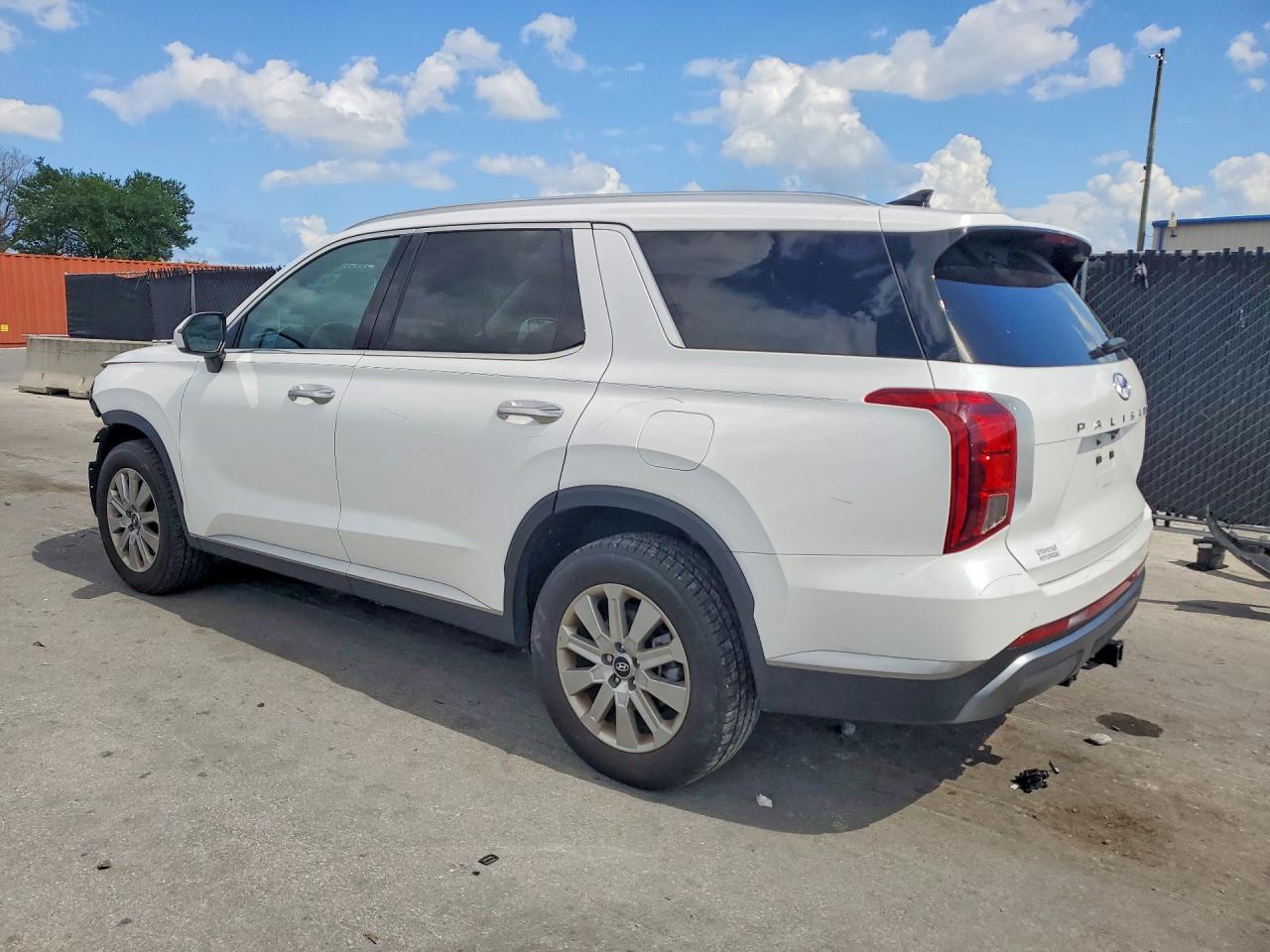 2025 Hyundai Palisade Sel - Image 2