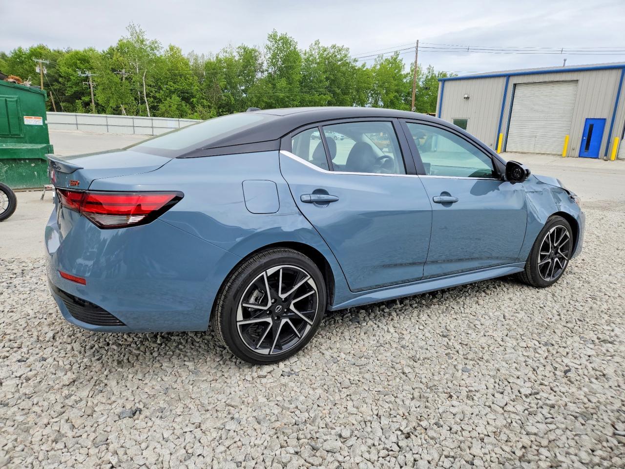 2025 Nissan Sentra Sr - Image 3