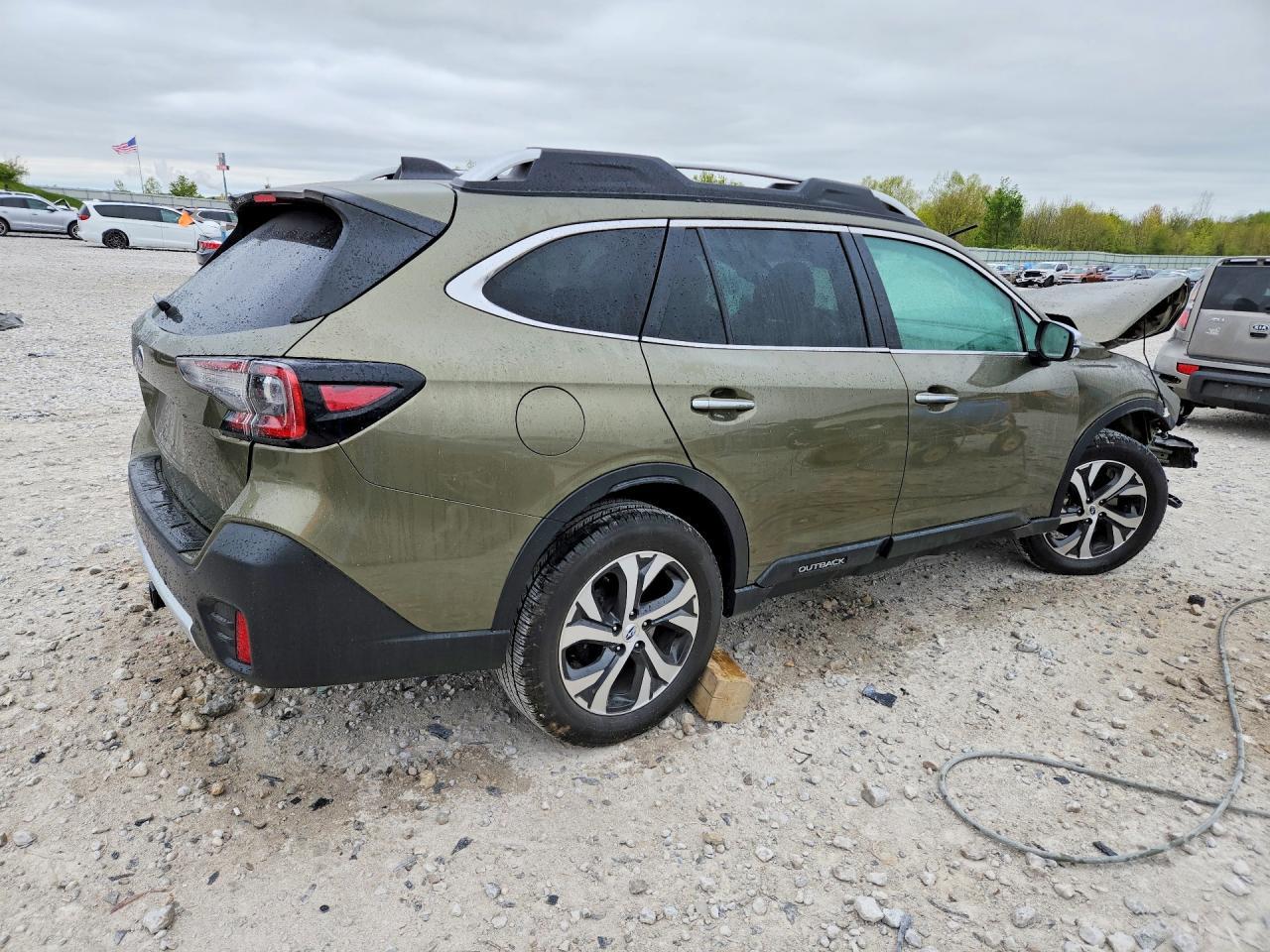 2022 Subaru Outback Touring - Image 3