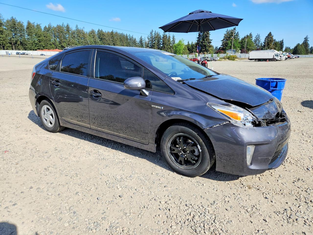 2015 Toyota Prius Two - Фото 4