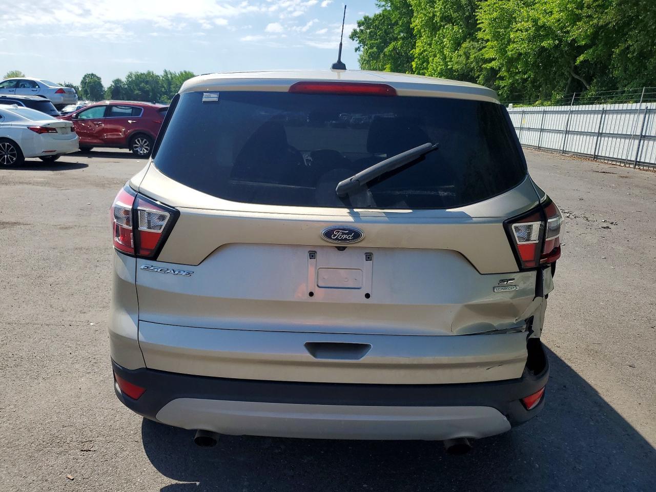 2017 Ford Escape - Image 6
