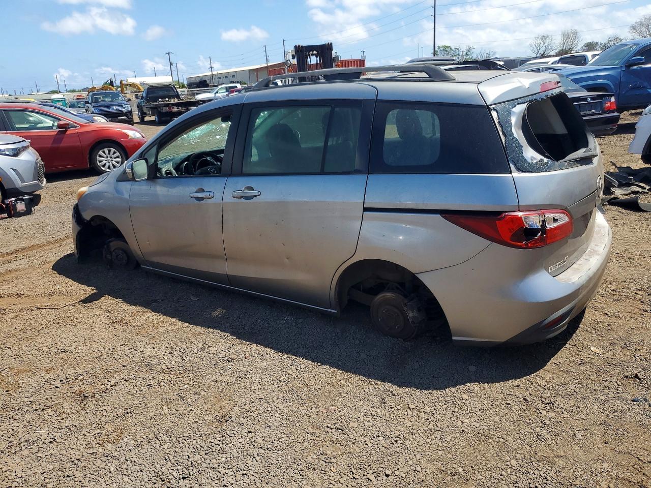 2014 Mazda 5 Sport - Image 2