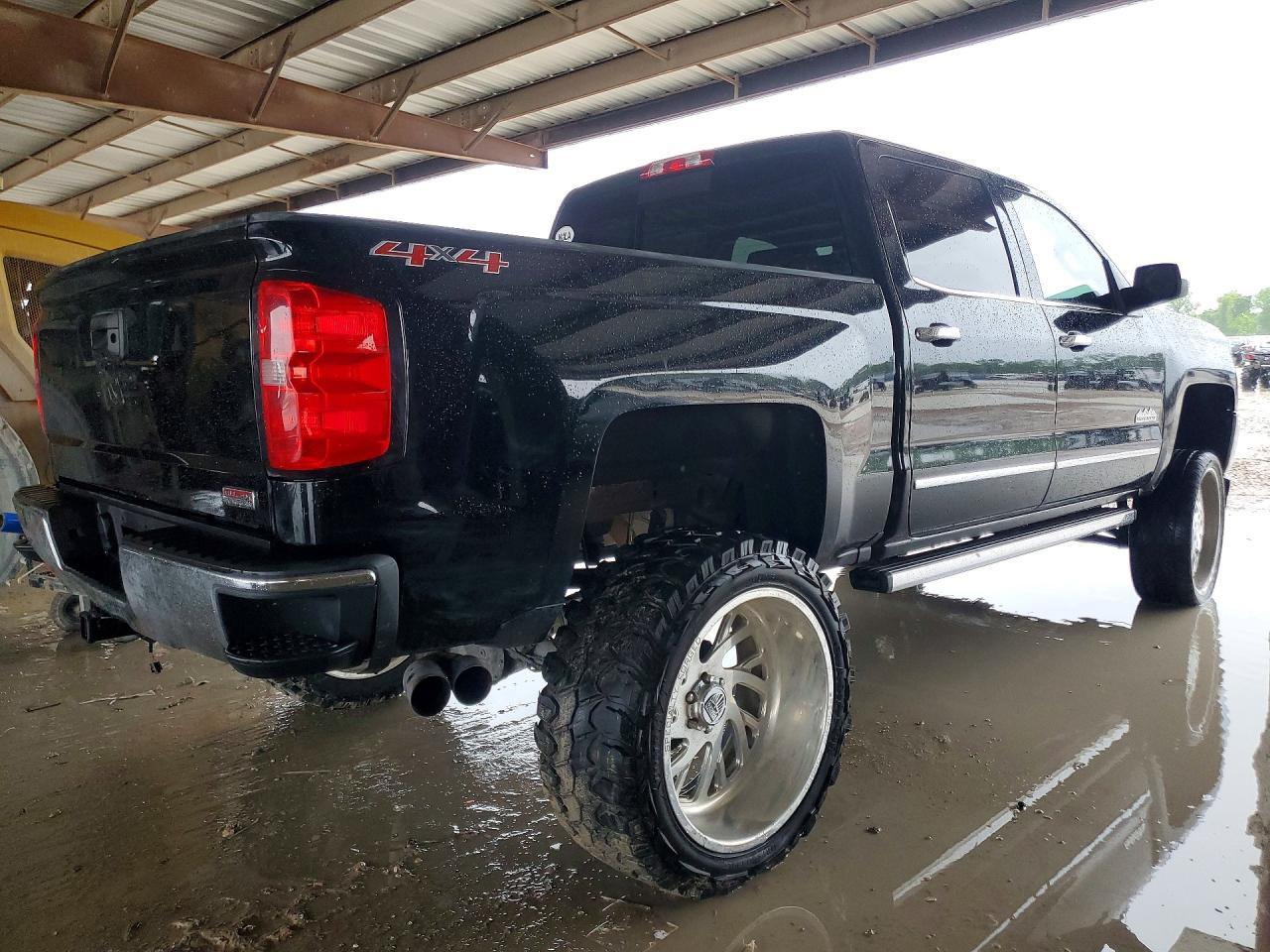 2016 Chevrolet Silverado K1500 High Country - Image 3