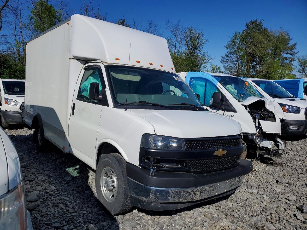 2024 Chevrolet Express Delivery Truck - Фото 4