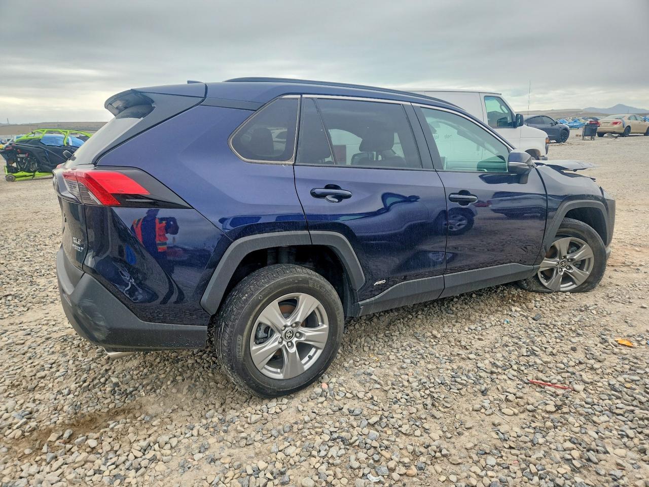 2024 Toyota Rav4 Hybrid Xle - Фото 3