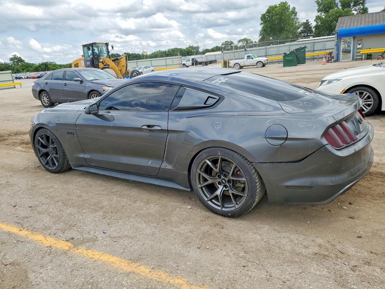 2017 Ford Mustang Gt - Image 2