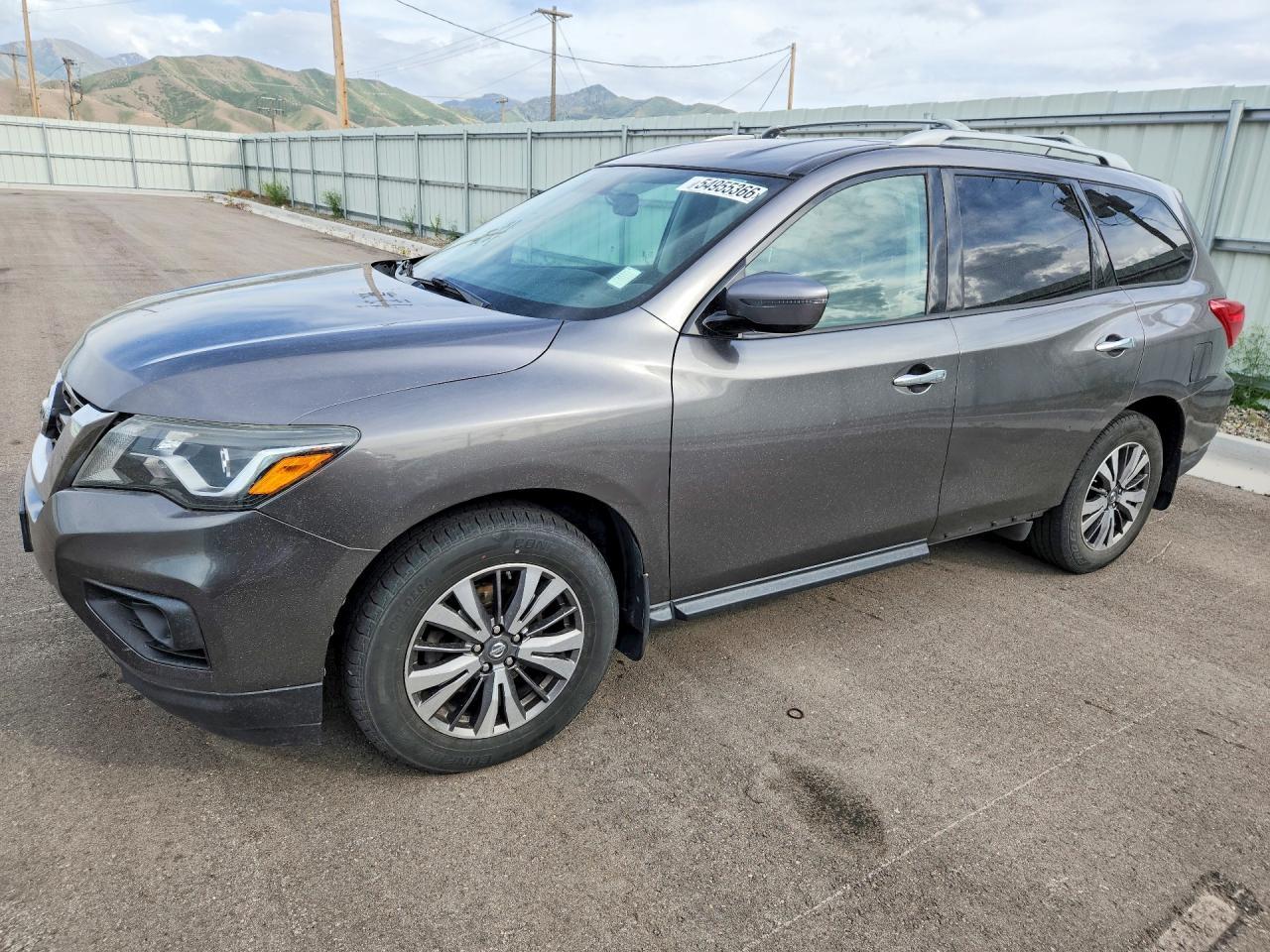 2017 Nissan Pathfinder Sv