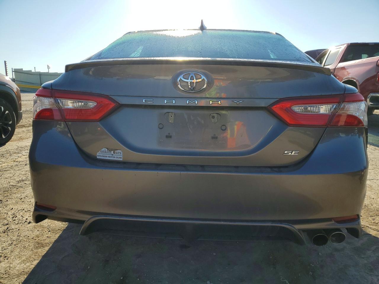 2018 Toyota Camry Se - Фото 6