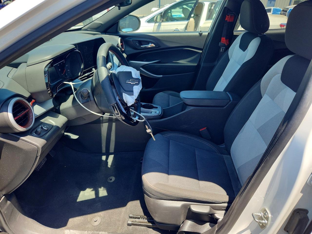 2024 Chevrolet Trax 1Rs - Image 7