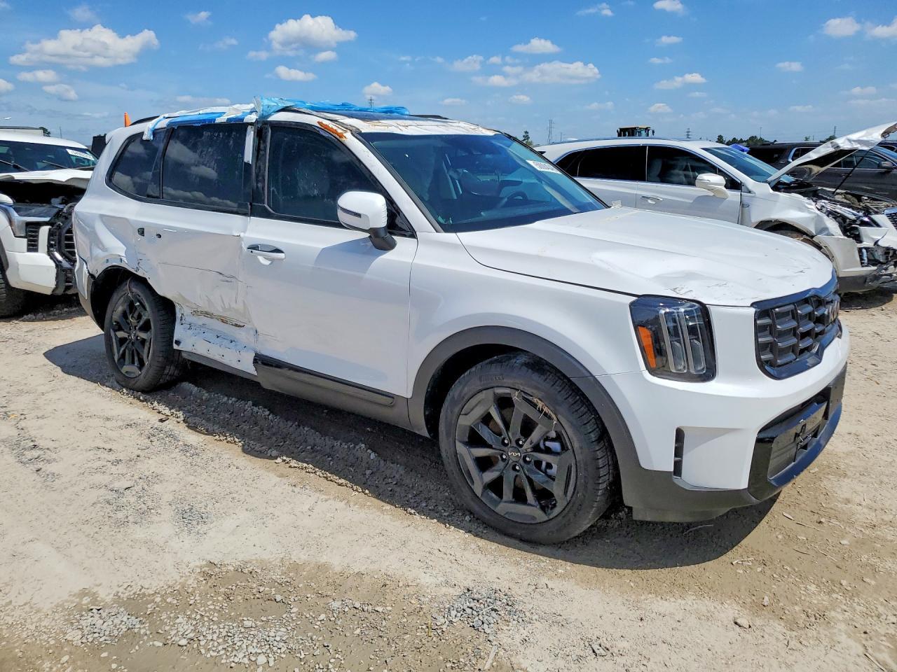 2025 Kia Telluride S - Image 4