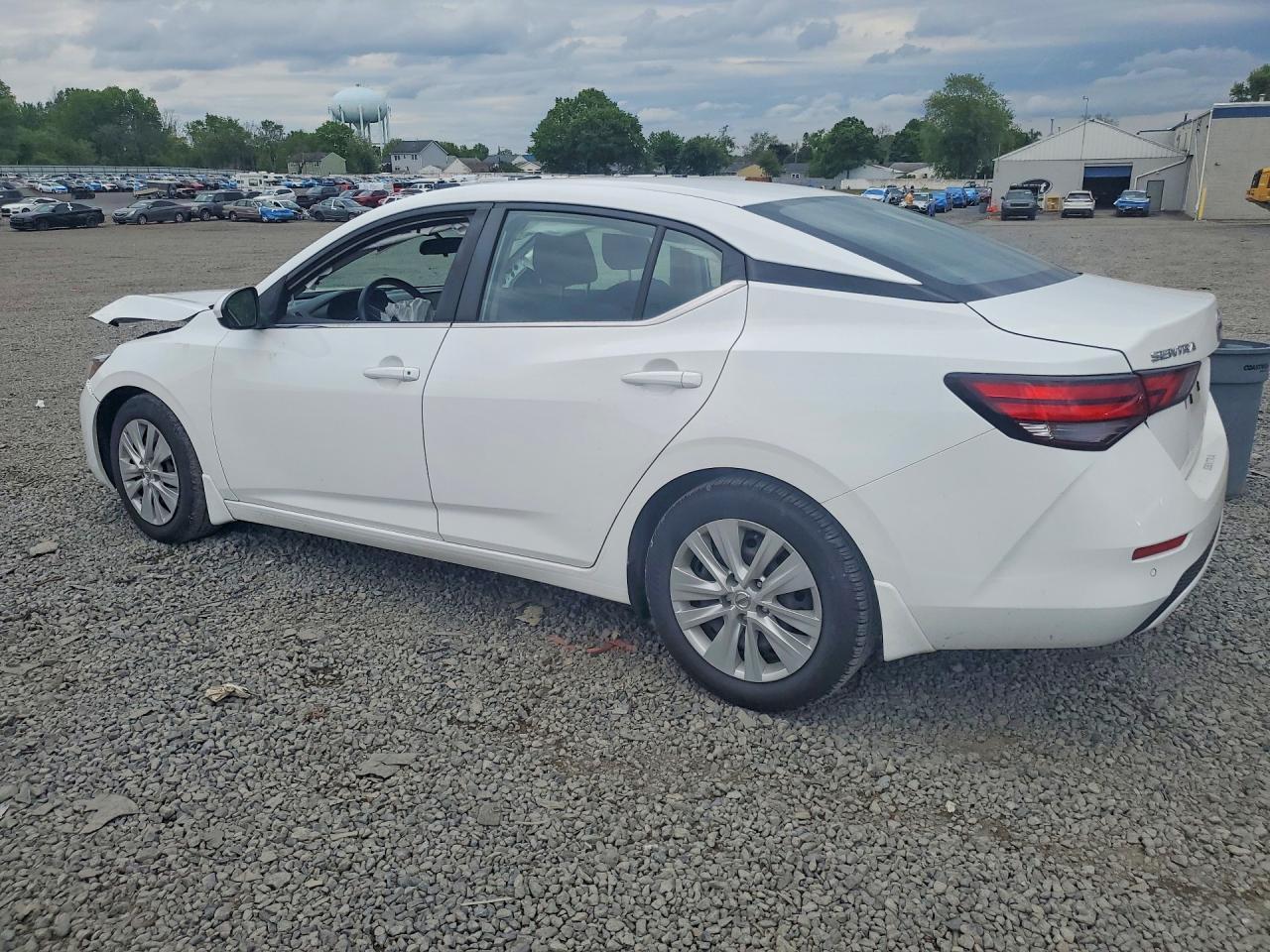 2022 Nissan Sentra S - Image 2
