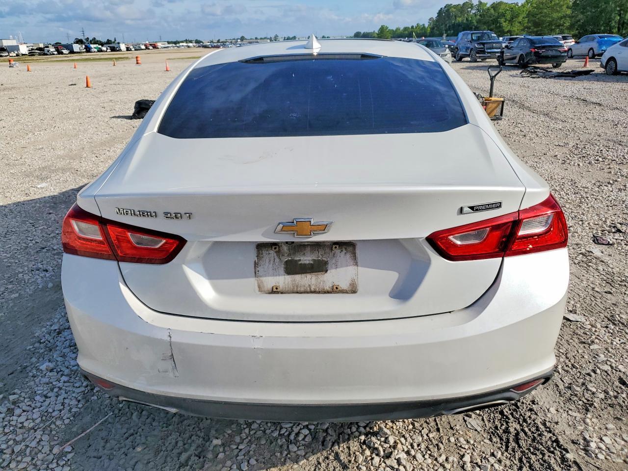 2017 Chevrolet Malibu Premier - Фото 6
