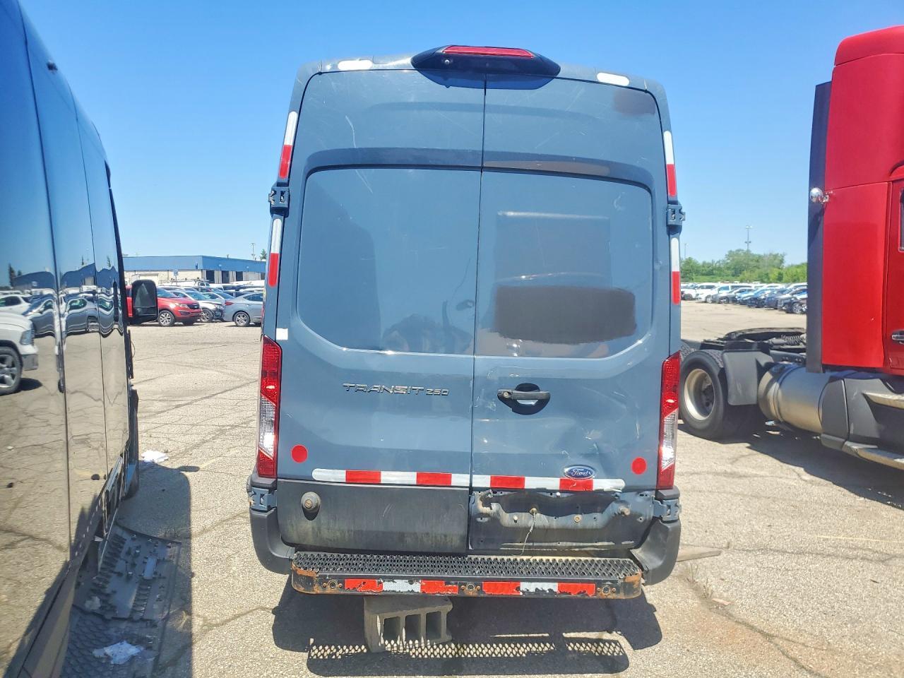 2020 Ford Transit T-250 - Image 6