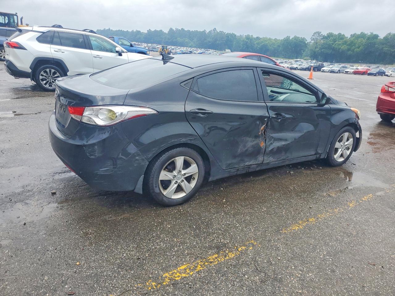 2013 Hyundai Elantra Gls - Фото 3