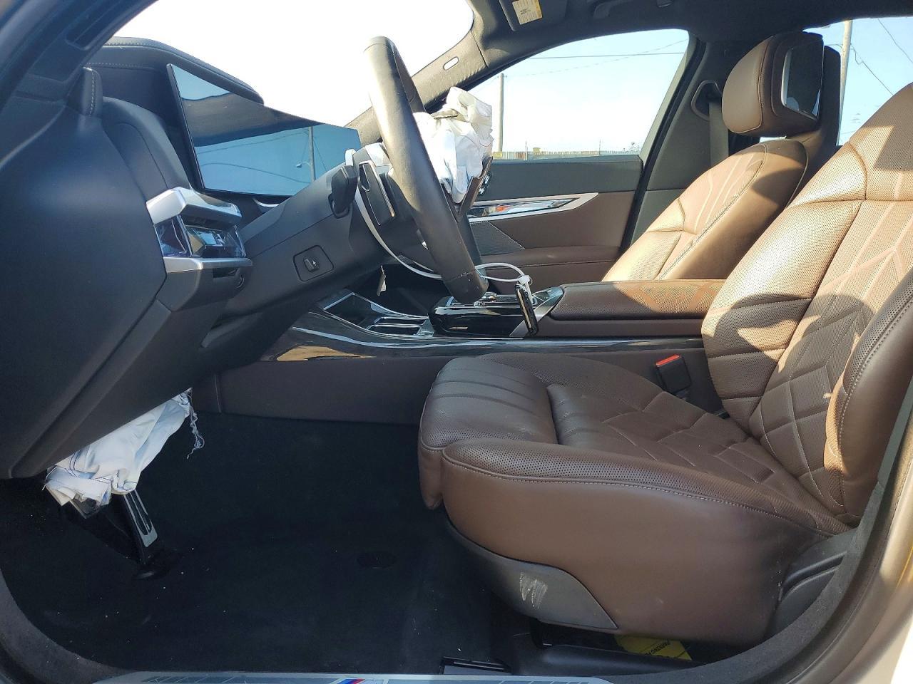 2024 BMW I7 xDrive60 - Фото 7